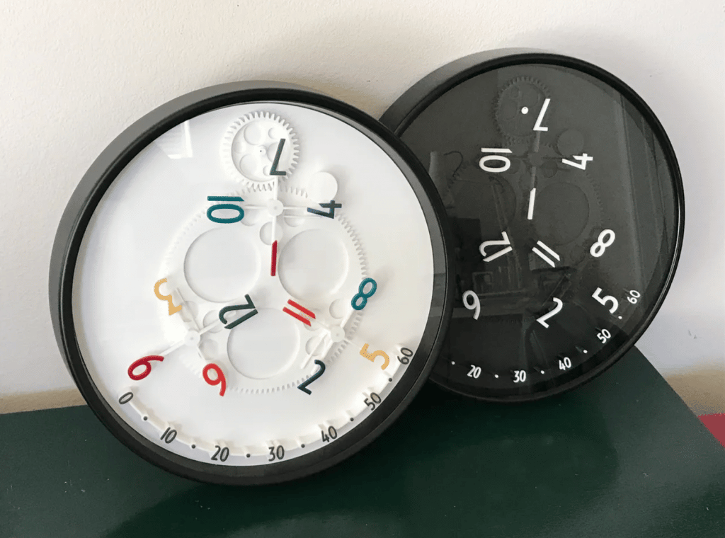  Interesting Home Decor Ideas For 3D Printing You'll Love: Wandering Hour Clock